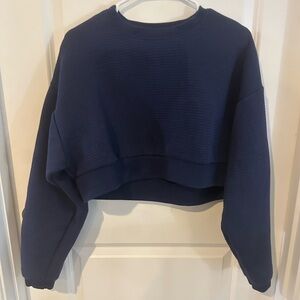 Nike cropped crewneck size S